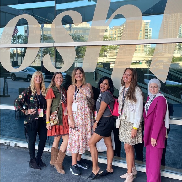 Meet your Posher, Trish. - Picture 14 of 14